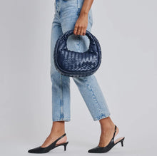 Load image into Gallery viewer, Cassidy handbag